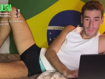 caylin – webcam model profile photo Image 18