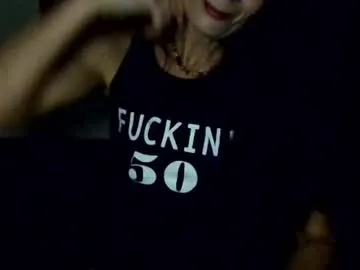 Runarunapi – webcam model profile photo Image 8