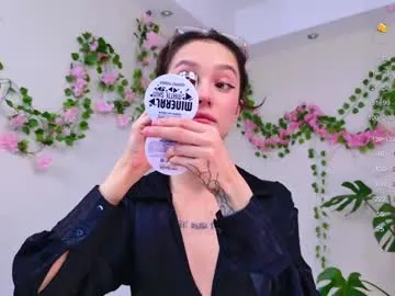 Sophie_cute06 – webcam model profile photo Image 11