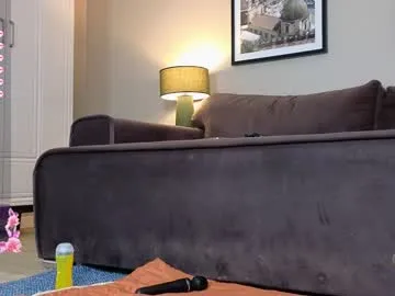 Bllowjoyy – webcam model profile photo Image 3