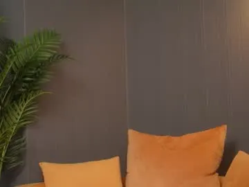 mia_dynasty – webcam model profile photo Image 15