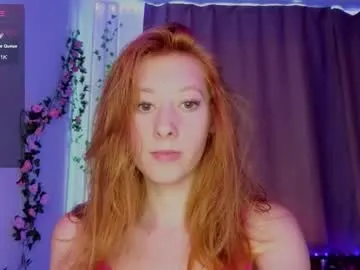 Selen-S – webcam model profile photo Image 8