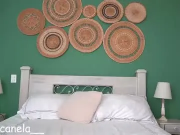 mon1_day – webcam model profile photo Image 2