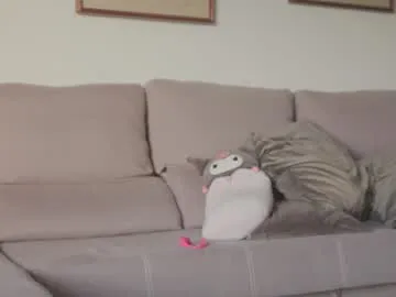 Yaya--728 – webcam model profile photo Image 4