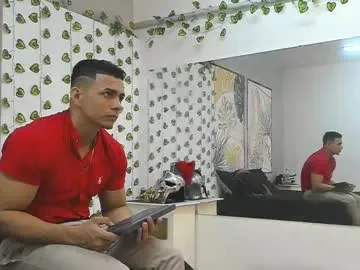 Yo155 – webcam model profile photo Image 12