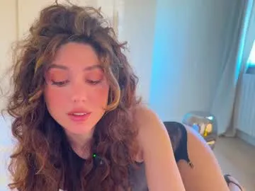 babymalaya – webcam model profile photo Image 3