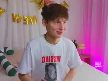 Benson18y – webcam model profile photo Image 12