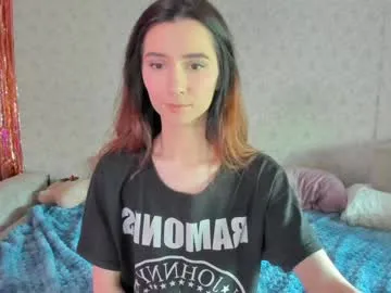 crystalnut – webcam model profile photo