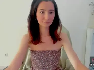 nayomi_34f – webcam model profile photo Image 12