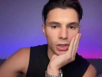 sigmasian – webcam model profile photo Image 18