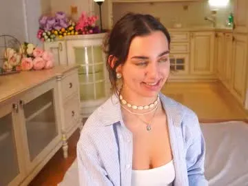 R-bonbon – webcam model profile photo Image 11