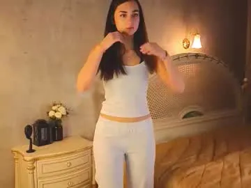 R-bonbon – webcam model profile photo Image 5