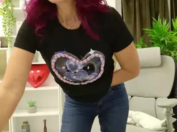 AdritVance – webcam model profile photo Image 16