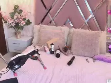 Runarunapi – webcam model profile photo Image 10