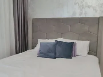 Runarunapi – webcam model profile photo Image 4