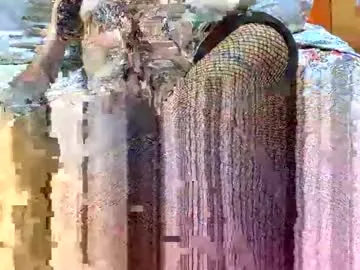 Runarunapi – webcam model profile photo Image 7