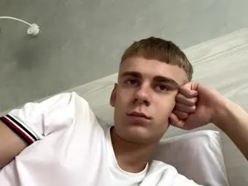 paroncho – webcam model profile photo Image 12