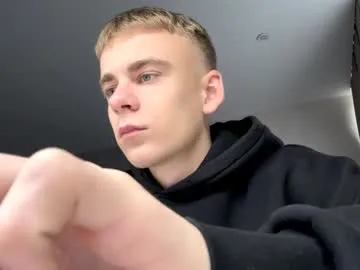 paroncho – webcam model profile photo Image 19