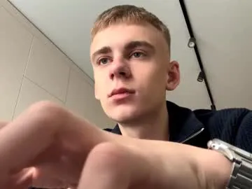 paroncho – webcam model profile photo Image 3