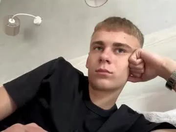 paroncho – webcam model profile photo Image 7