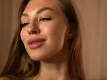 Olivia_11 – webcam model profile photo Image 6