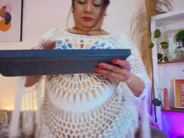 PumaShyXD – webcam model profile photo Image 3