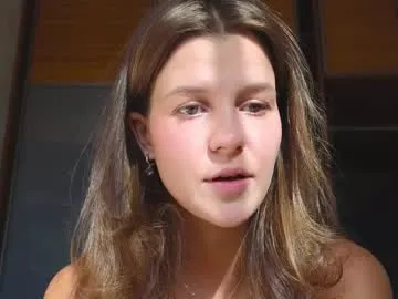 emyii – webcam model profile photo Image 19