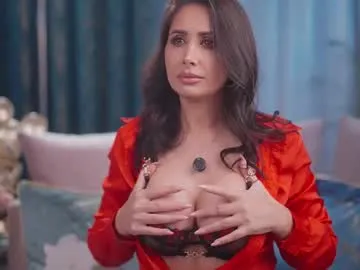 karolineneuer_ – webcam model profile photo Image 8