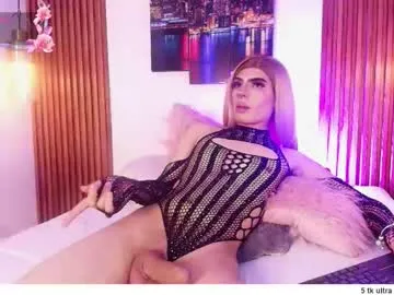 hana-08787- – webcam model profile photo Image 4