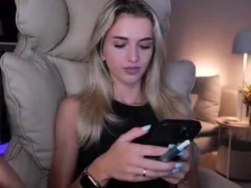 bunnyblondy – webcam model profile photo Image 13