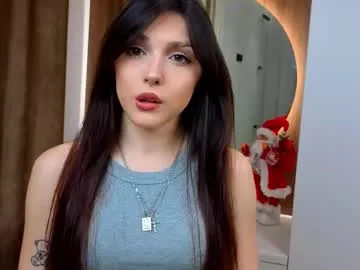 babyaylin – webcam model profile photo Image 3