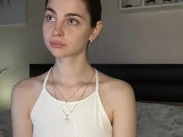 FaaBinaa – webcam model profile photo Image 16