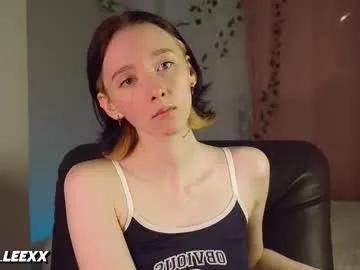 PumaShyXD – webcam model profile photo Image 13