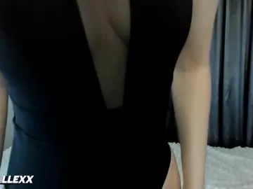 PumaShyXD – webcam model profile photo Image 5