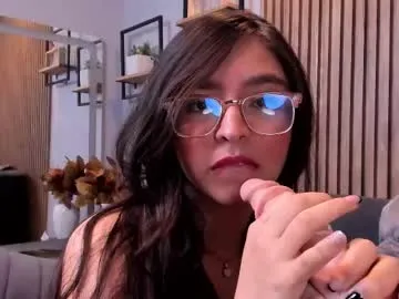 nayomi_34f – webcam model profile photo Image 16