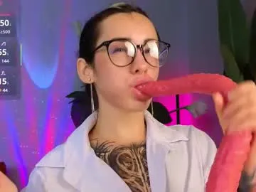 Penelopehot_83 – webcam model profile photo Image 6