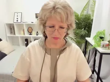 Runarunapi – webcam model profile photo Image 2