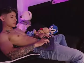 onlykira – webcam model profile photo Image 5