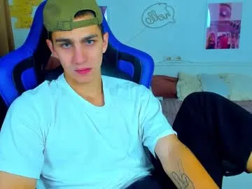 Benson18y – webcam model profile photo Image 10