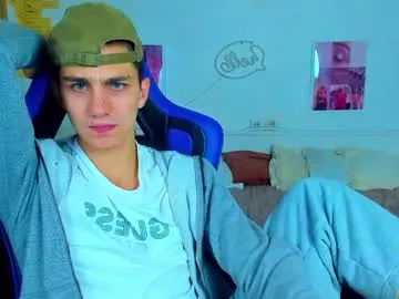 Benson18y – webcam model profile photo Image 11