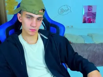 Benson18y – webcam model profile photo Image 16