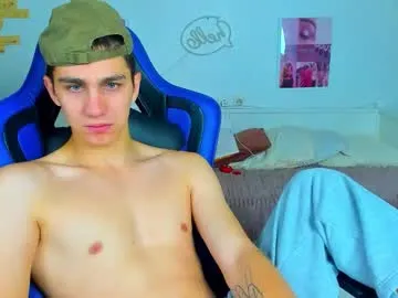 Benson18y – webcam model profile photo Image 3