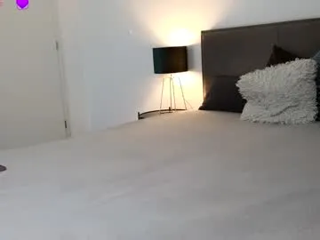 Cute-Simmi69 – webcam model profile photo Image 17