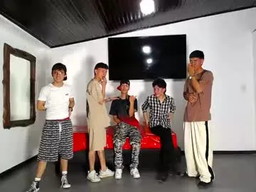 Yaya--728 – webcam model profile photo Image 13