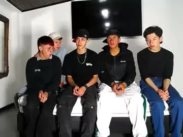 Yaya--728 – webcam model profile photo Image 17