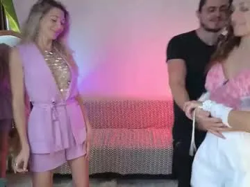 lola_tentatiion – webcam model profile photo Image 5