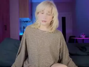 onlykira – webcam model profile photo Image 15