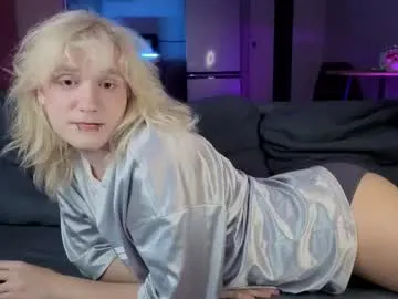 onlykira – webcam model profile photo Image 7