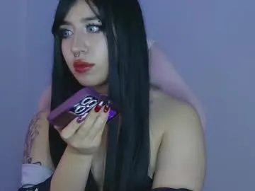 Runarunapi – webcam model profile photo Image 16