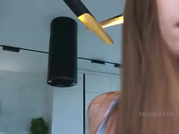 Hiiichan88 – webcam model profile photo Image 5